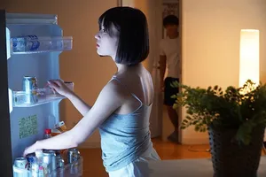 Chị cô vợ cãi nhau với anh xã đến nhà con ghệ ở rồi làm tình luôn ông xã em gái