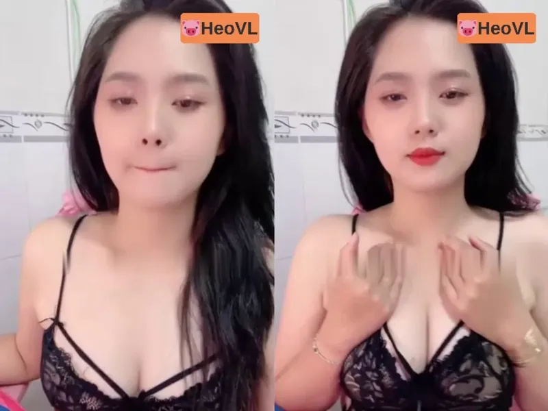 Em gái răng khểnh khoe cặc tròn trắng